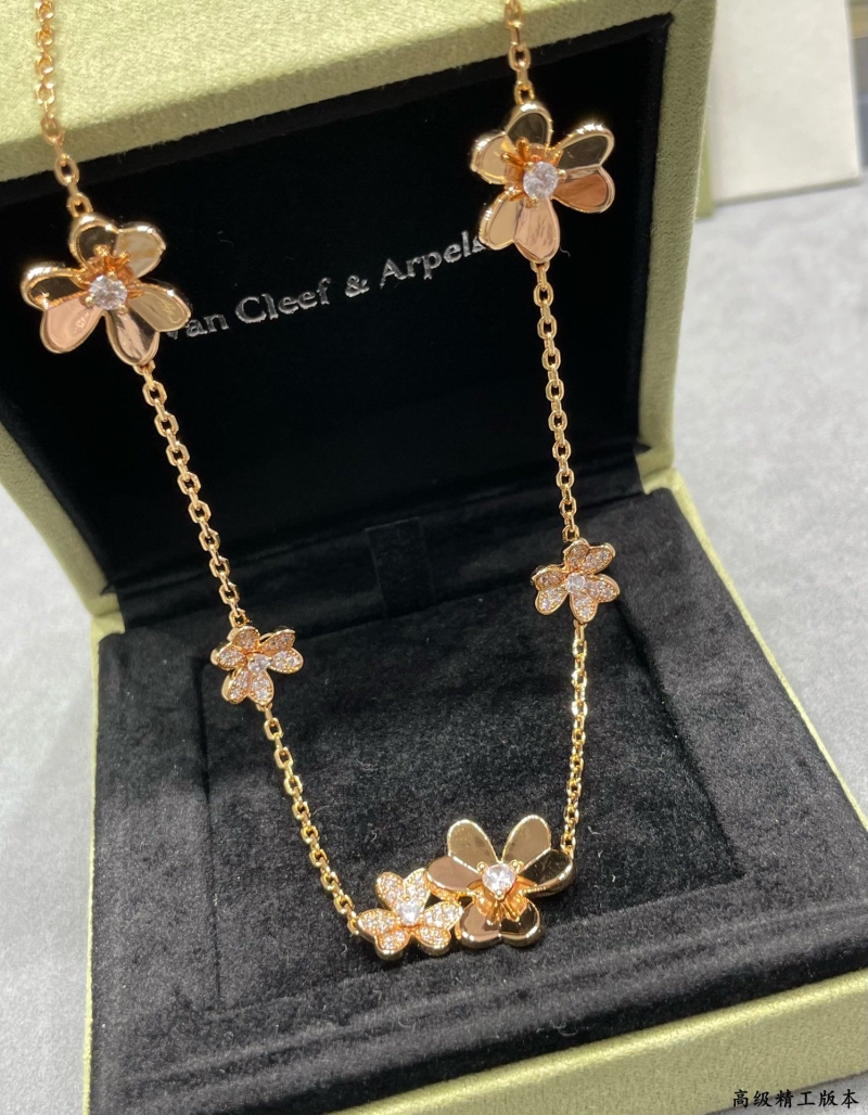 Vca Necklaces